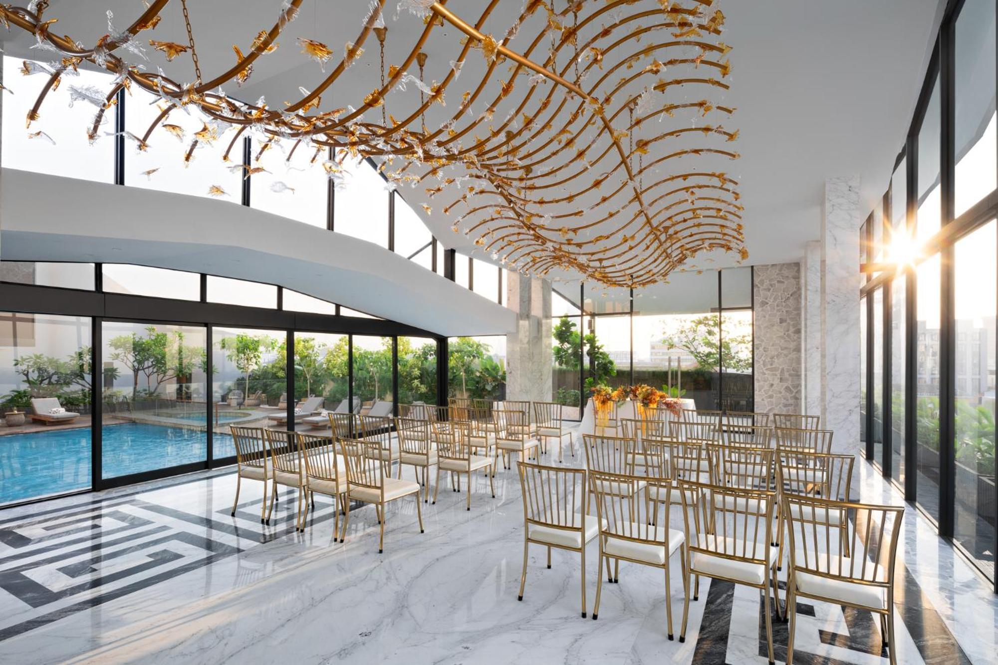 Moevenpick Hotel Jakarta City Centre Exteriör bild