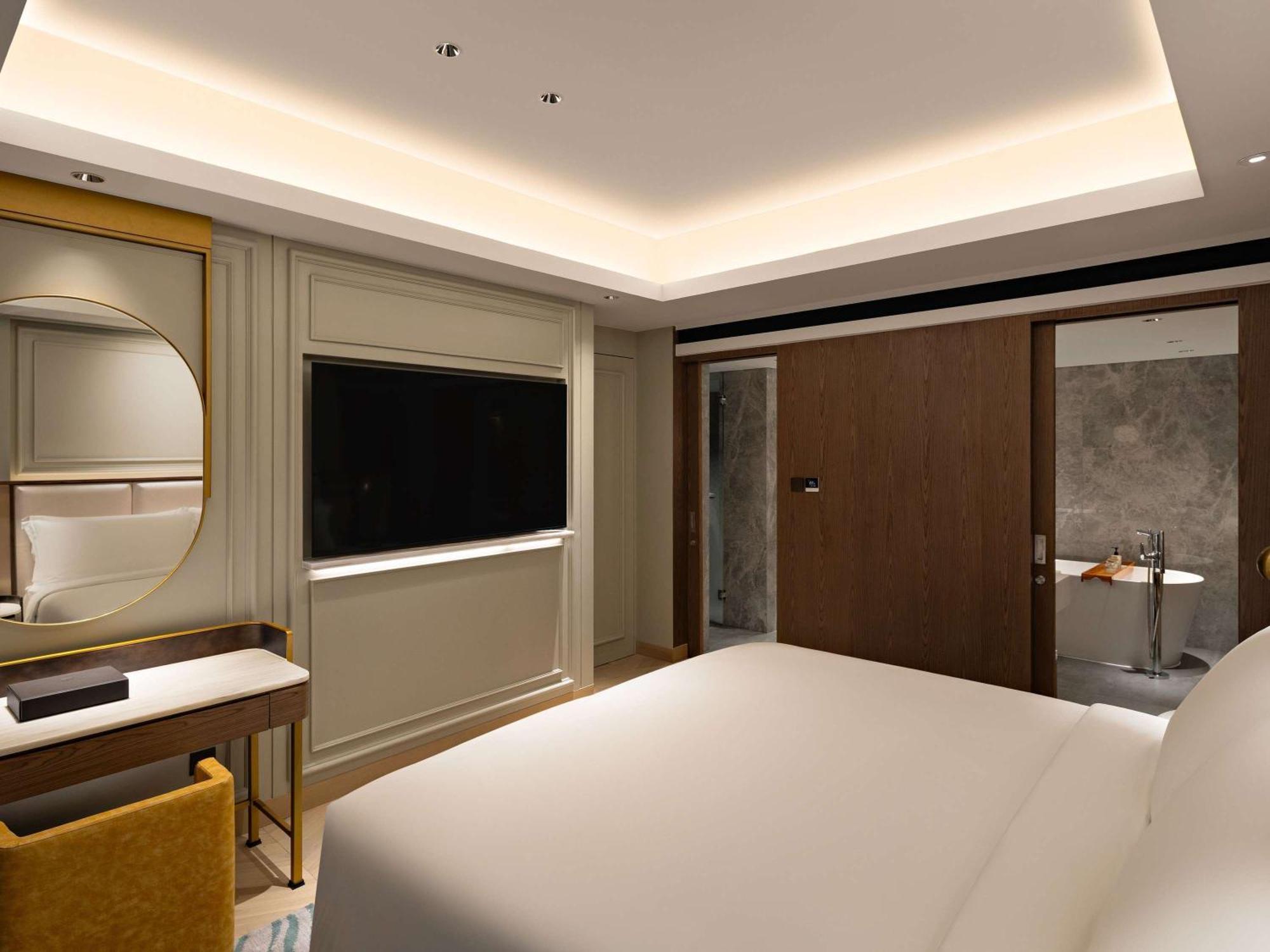 Moevenpick Hotel Jakarta City Centre Exteriör bild